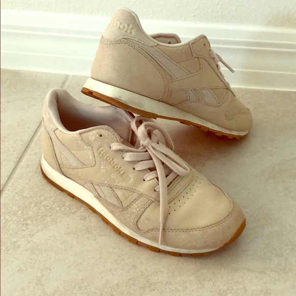 Tan reebok shoes Clearance